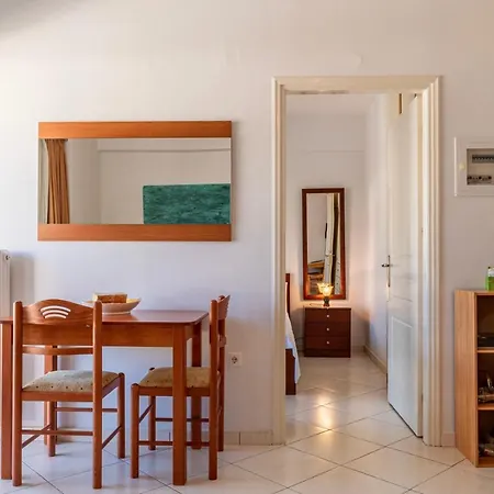 Comfy Flat, 10min To The Center Appartamento Kalamata