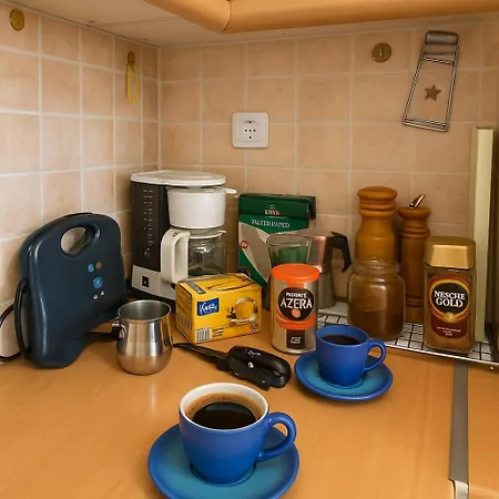 Comfy Flat, 10min To The Center Апартаменты Каламата